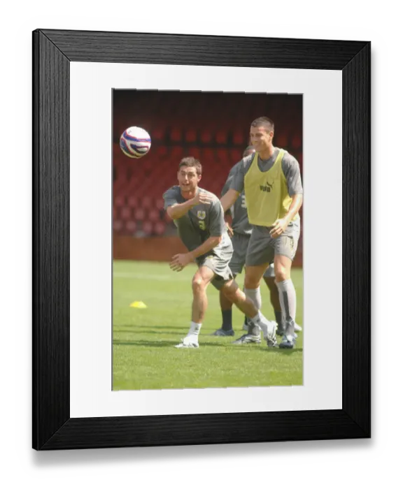 Framed Print : Bristol City FC: McAllister and Vasko in Training (07-08) Framed Print : Bristol City FC: McAllister and Vasko in Training (07-08)