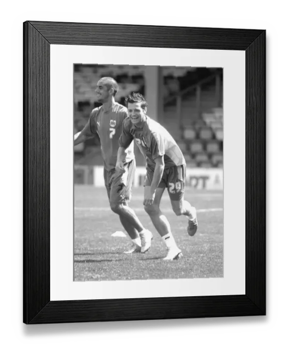 Framed Print : Ivan Sproule Scott Murray Framed Print : Ivan Sproule Scott Murray