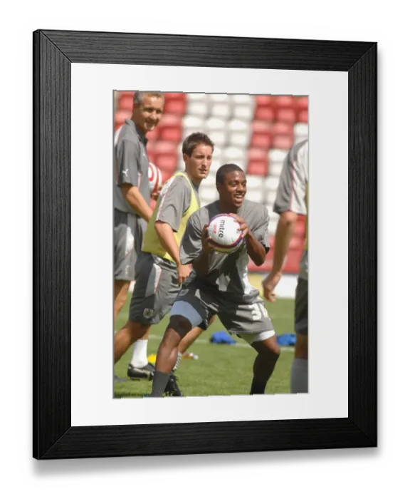 Framed Print : Bristol City FC: Tristan Plummer's Intense Training (07-08)