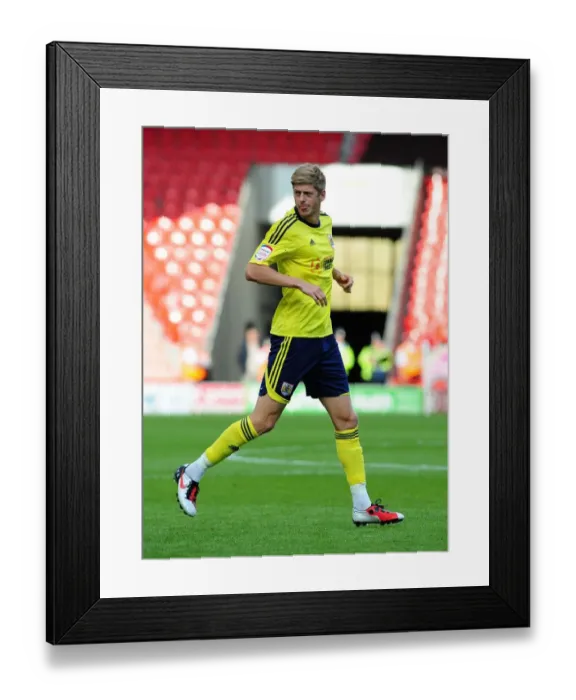 Framed Print : Bristol City's Jon Stead in Action against Doncaster Rovers in League Cup Clash - 27 / 08 / 2011 Framed Print : Bristol City's Jon Stead in Action against Doncaster Rovers in League Cup Clash - 27 / 08 / 2011