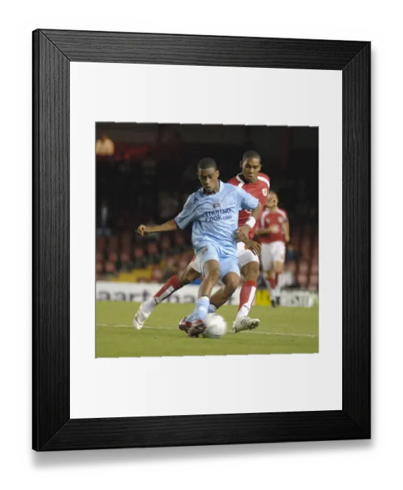 Framed Print : Marvin Elliott-Manchester City Framed Print : Marvin Elliott-Manchester City