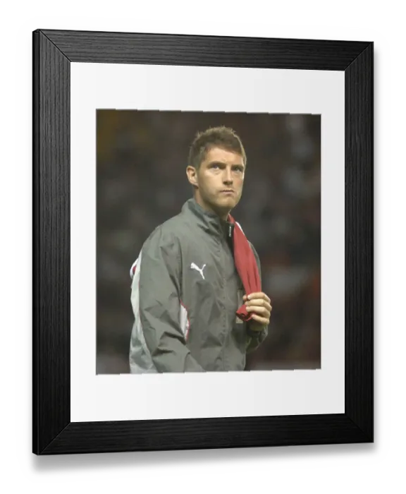 Framed Print : A Star Shines Bright: Phil Jevons in the Battle of the Cities - Bristol City vs Manchester City
