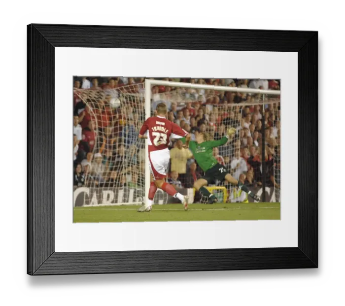 Framed Print : Lee Trundle vs Manchester City: A Brilliant Moment from Bristol City's Past