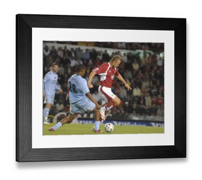 Framed Print : Lee Trundle vs Manchester City: A Bristol Rivalry Framed Print : Lee Trundle vs Manchester City: A Bristol Rivalry