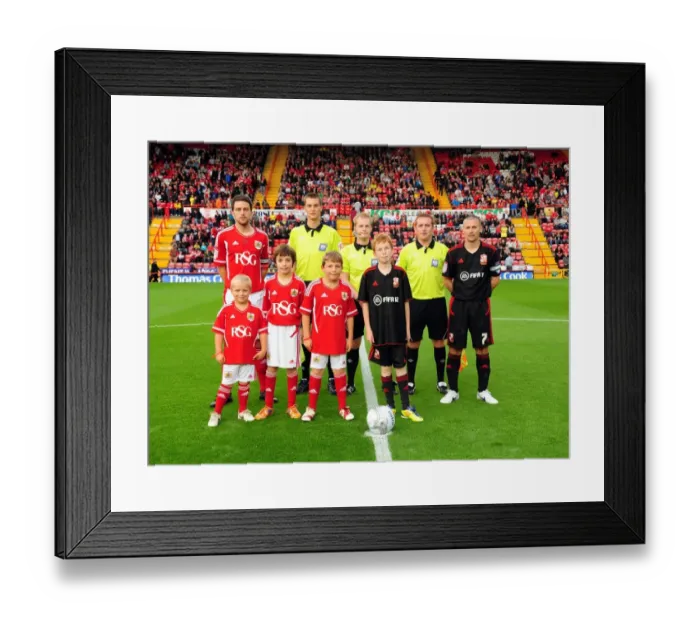 Framed Print : Bristol City vs Swindon Town: Season 11-12 Framed Print : Bristol City vs Swindon Town: Season 11-12