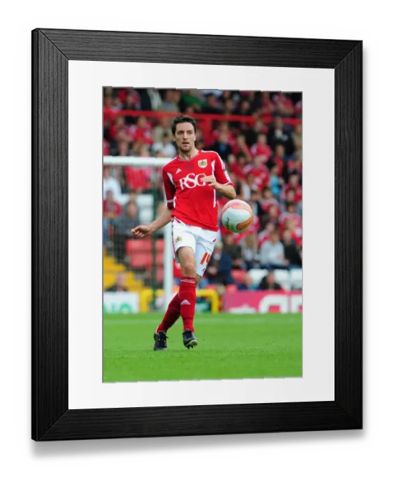 Framed Print : Bristol City vs Brighton: Cole Skuse in Championship Action at Ashton Gate Stadium (September 10, 2011)