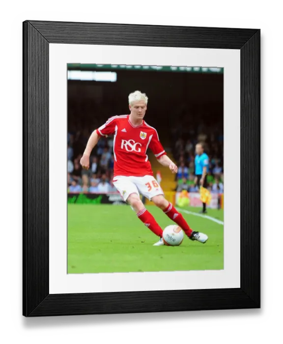 Framed Print : Bristol City's Ryan McGivern in Championship Action: Bristol City vs Brighton, 10-09-2011 (Editorial Use Only) Framed Print : Bristol City's Ryan McGivern in Championship Action: Bristol City vs Brighton, 10-09-2011 (Editorial Use Only)