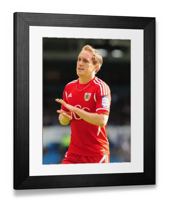 Framed Print : Neil Kilkenny of Bristol City in Action against Leeds United in the League Cup, September 16, 2011 Framed Print : Neil Kilkenny of Bristol City in Action against Leeds United in the League Cup, September 16, 2011