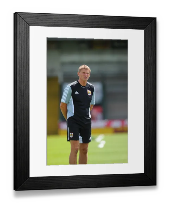 Framed Print : Bristol City vs Yeovil: Season 11-12 Clash