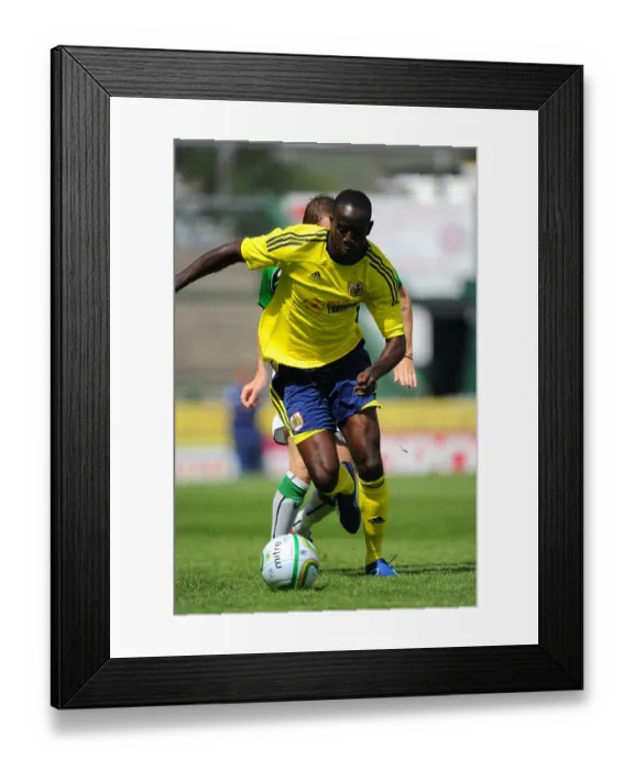 Framed Print : Clash of the Seasons: Bristol City vs. Yeovil (2011-2012)