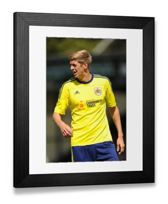 Framed Print : Bristol City vs Yeovil: A Football Clash from Season 11-12 Framed Print : Bristol City vs Yeovil: A Football Clash from Season 11-12