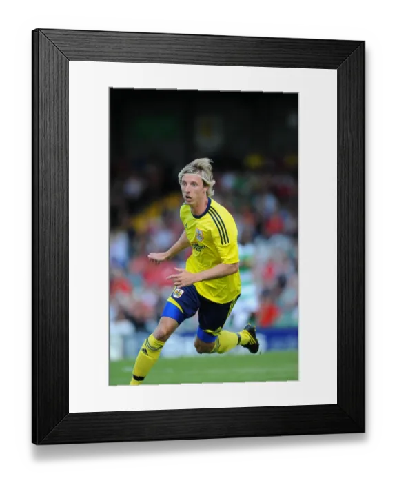 Framed Print : Bristol City vs. Yeovil: Clash of the Seasons (2011-2012) Framed Print : Bristol City vs. Yeovil: Clash of the Seasons (2011-2012)