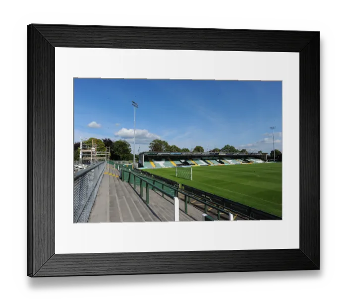 Framed Print : Clash of the Seasons: Battle for Supremacy - Bristol City vs. Yeovil (2011-2012)