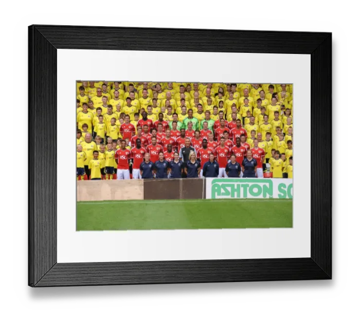 Framed Print : Behind the Scenes: 2011-12 Bristol City First Team Open Day