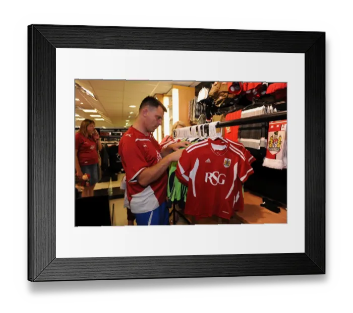 Framed Print : Bristol City FC: Open Day at Ashton Gate - Fans Unveil New Home Shirt in Npower Championship Framed Print : Bristol City FC: Open Day at Ashton Gate - Fans Unveil New Home Shirt in Npower Championship