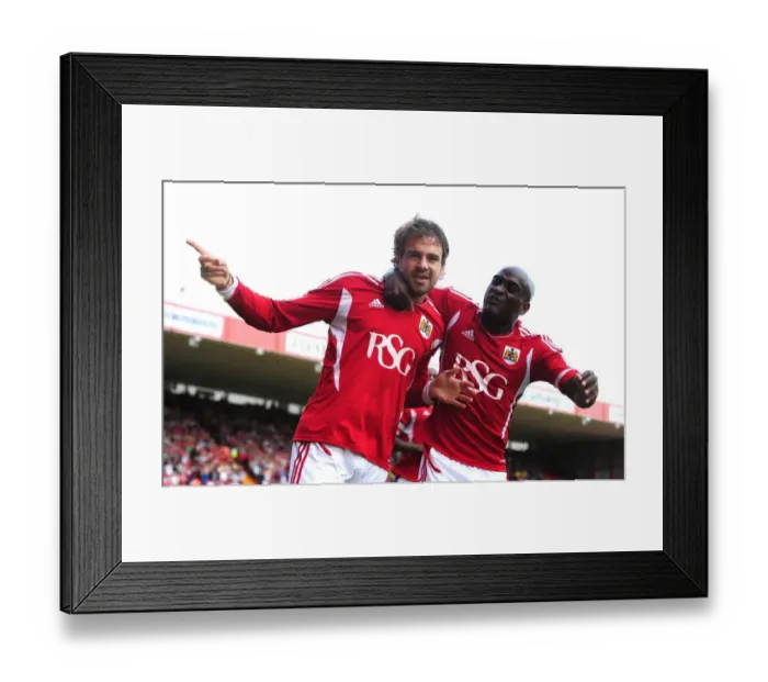 Framed Print : Brett Pitman's Dramatic Equalizer: A Championship Thriller - Bristol City vs. Hull City (September 2011) Framed Print : Brett Pitman's Dramatic Equalizer: A Championship Thriller - Bristol City vs. Hull City (September 2011)