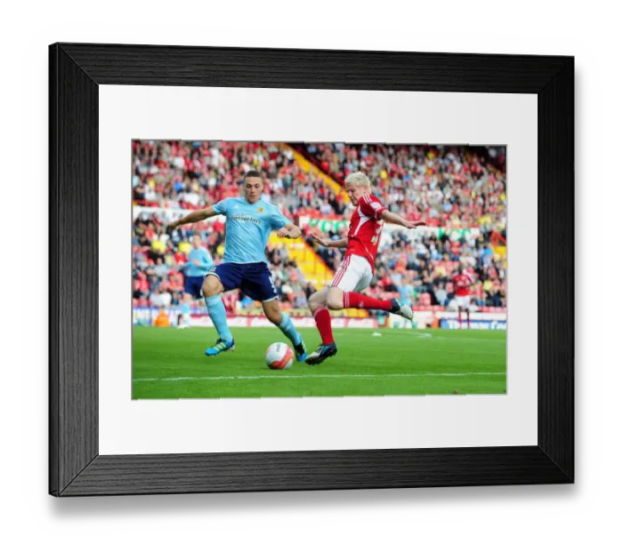 Framed Print : Bristol City vs Hull City, 24 / 09 / 2011: Ryan McGivern's Cross in Championship Match at Ashton Gate Stadium Framed Print : Bristol City vs Hull City, 24 / 09 / 2011: Ryan McGivern's Cross in Championship Match at Ashton Gate Stadium