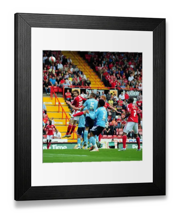 Framed Print : Brett Pitman's Head-Turning Goal Attempt: Bristol City vs Hull City, Championship 2011 Framed Print : Brett Pitman's Head-Turning Goal Attempt: Bristol City vs Hull City, Championship 2011