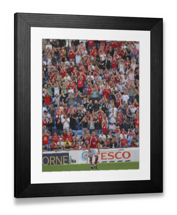 Framed Print : Lee Johnson Framed Print : Lee Johnson