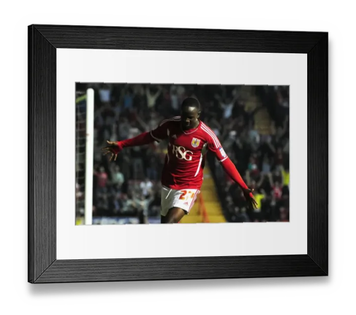 Framed Print : Bristol City's Albert Adomah Scores Championship Opener Against Reading (September 2011) Framed Print : Bristol City's Albert Adomah Scores Championship Opener Against Reading (September 2011)