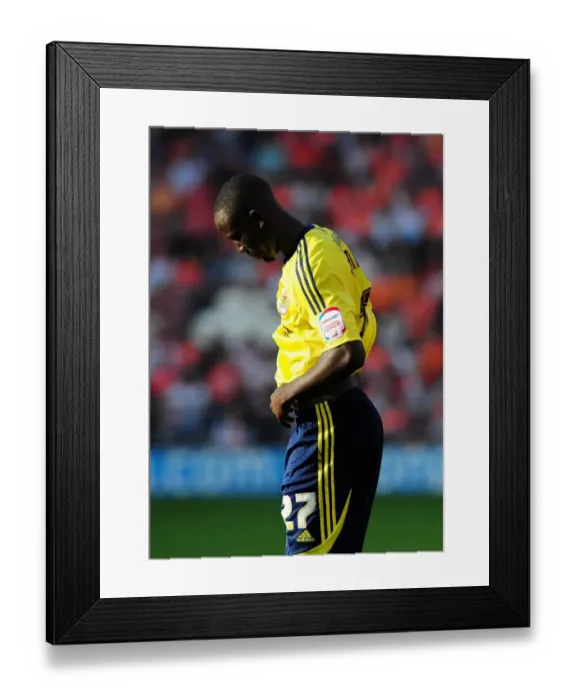 Framed Print : Albert Adomah in Action for Bristol City vs. Blackpool in League Cup (01 / 10 / 2011)
