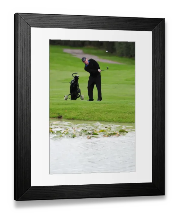 Framed Print : Bristol City Football Club: Golf Day - Season 11-12: A Swing in Football - The First Team