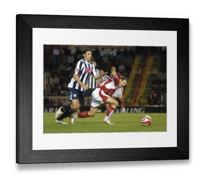 Framed Print : Bristol City's Ivan Sproule in Action Against West Brom