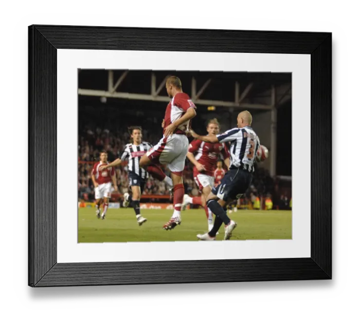 Framed Print : Lee Trundle Framed Print : Lee Trundle