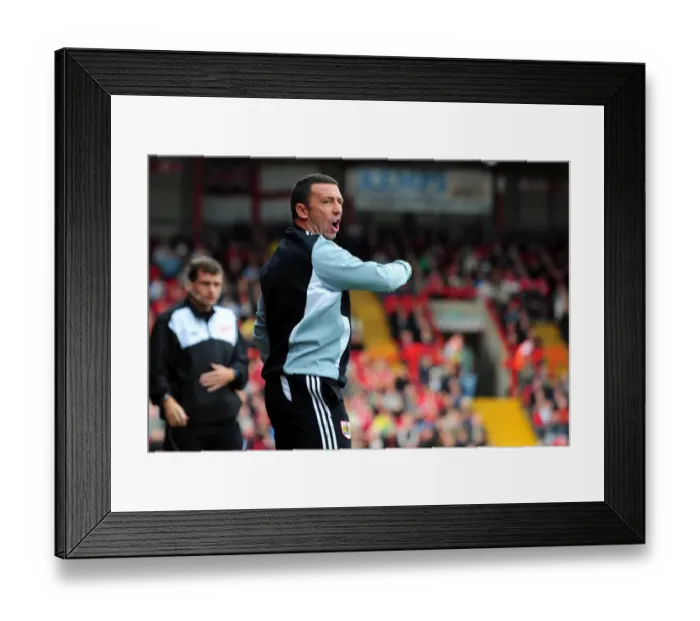 Framed Print : Derek McInnes Leads Bristol City in Championship Clash Against Birmingham City at Ashton Gate Stadium - 23 / 10 / 2011