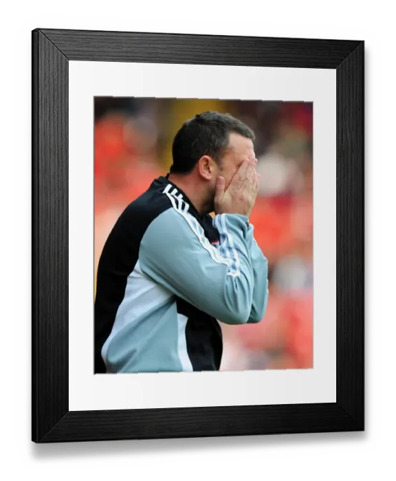 Framed Print : Derek McInnes: Leading Bristol City Against Birmingham City in Championship Match at Ashton Gate Stadium (October 23, 2011) Framed Print : Derek McInnes: Leading Bristol City Against Birmingham City in Championship Match at Ashton Gate Stadium (October 23, 2011)