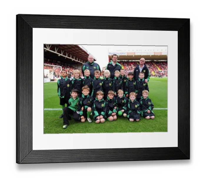 Framed Print : Clash of the Seasons: Bristol City vs Birmingham City (2011-2012) Framed Print : Clash of the Seasons: Bristol City vs Birmingham City (2011-2012)