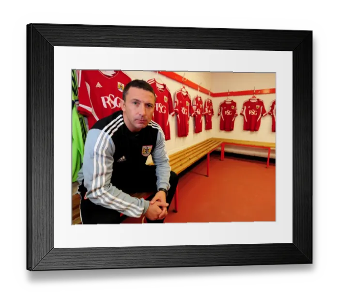 Framed Print : Derek McInnes: Newly Crowned Manager of Bristol City Football Club at Ashton Gate Stadium (Championship, 2011)