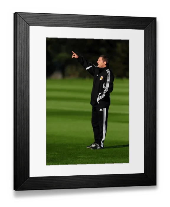 Framed Print : New Assistant Manager Tony Docherty Kicks Off Training with Bristol City Football Club at Ashton Gate Stadium (Championship)