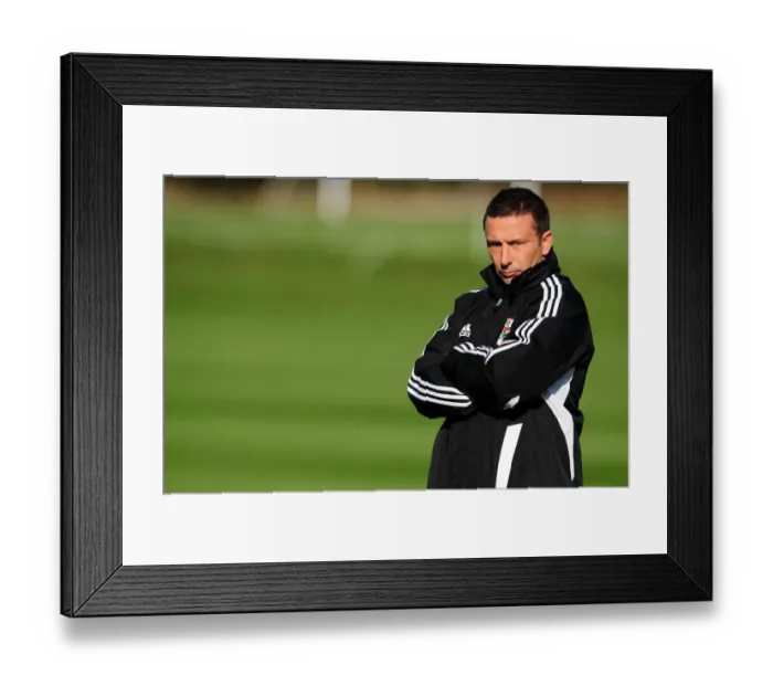 Framed Print : New Manager Derek McInnes Begins Training with Bristol City at Ashton Gate Stadium (October 2011) Framed Print : New Manager Derek McInnes Begins Training with Bristol City at Ashton Gate Stadium (October 2011)