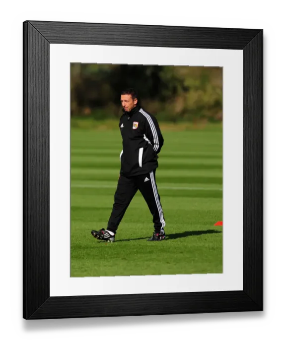 Framed Print : Championship Clash: Derek McInnes at Ashton Gate Stadium (October 2011) - Bristol City vs. Opponent
