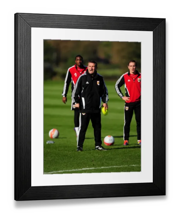 Framed Print : Championship Showdown: McInnes at Ashton Gate - Bristol City vs. Opponent (October 2011) Framed Print : Championship Showdown: McInnes at Ashton Gate - Bristol City vs. Opponent (October 2011)