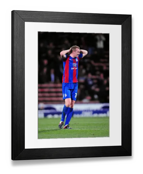 Framed Print : Championship Showdown: Crystal Palace vs. Bristol City - Peter Ramage in Action (15 / 10 / 2011) Framed Print : Championship Showdown: Crystal Palace vs. Bristol City - Peter Ramage in Action (15 / 10 / 2011)