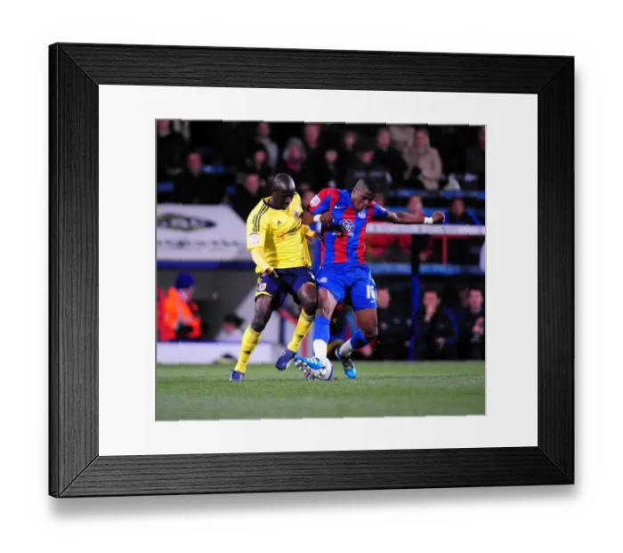 Framed Print : Championship Match: Crystal Palace vs. Bristol City at Selhurst Park on 15 / 10 / 2011 - Editorial Use Only