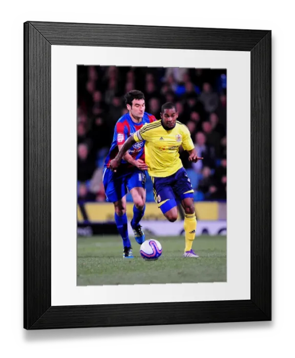 Framed Print : Championship Showdown: Marvin Elliott Beats Mile Jedinak in Crystal Palace vs. Bristol City Clash (15 / 10 / 2011)