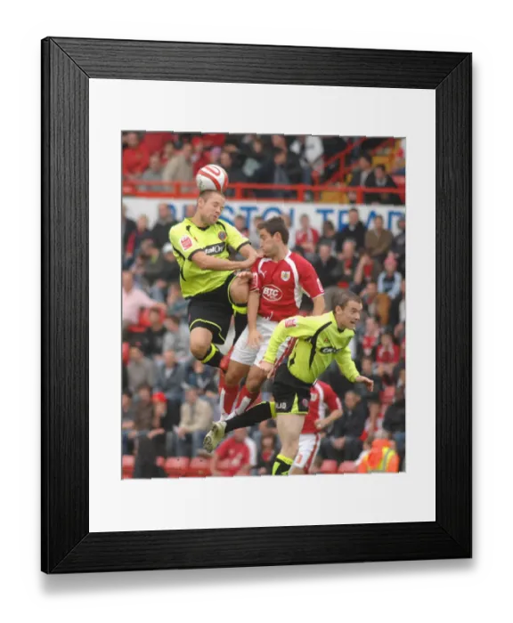 Framed Print : Lee Johnson