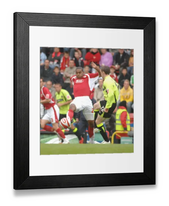 Framed Print : Marvin Elliott Framed Print : Marvin Elliott