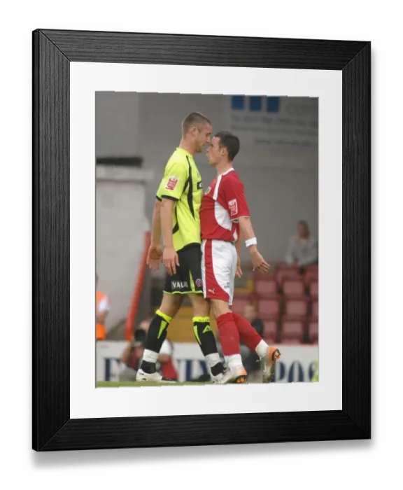 Framed Print : Michael McIndoe in Action for Bristol City Against Sheffield United