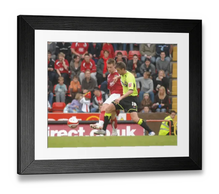 Framed Print : David Noble in Action: Bristol City vs Sheffield United Framed Print : David Noble in Action: Bristol City vs Sheffield United