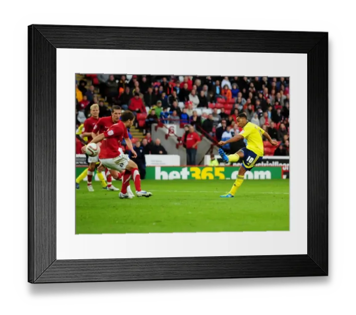 Framed Print : Nicky Maynard Scores Winning Goal for Bristol City against Barnsley, October 2011