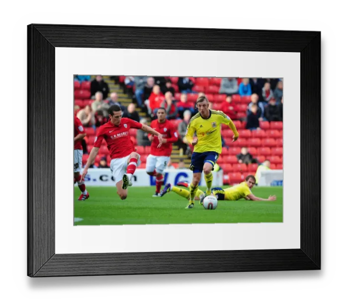 Framed Print : Barnsley vs. Bristol City: Martyn Woolford in Championship Action at Oakwell Stadium (October 29, 2011) Framed Print : Barnsley vs. Bristol City: Martyn Woolford in Championship Action at Oakwell Stadium (October 29, 2011)