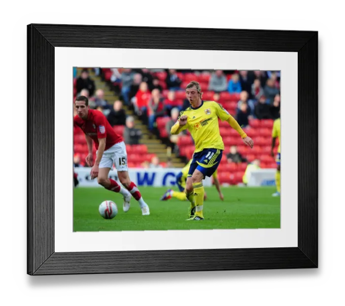 Framed Print : Martyn Woolford Slides for Bristol City in Barnsley Championship Clash, October 2011 Framed Print : Martyn Woolford Slides for Bristol City in Barnsley Championship Clash, October 2011