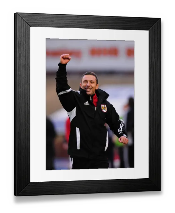 Framed Print : Derek McInnes: First Victory as Bristol City Manager vs. Barnsley in Championship (29.10.2011) Framed Print : Derek McInnes: First Victory as Bristol City Manager vs. Barnsley in Championship (29.10.2011)