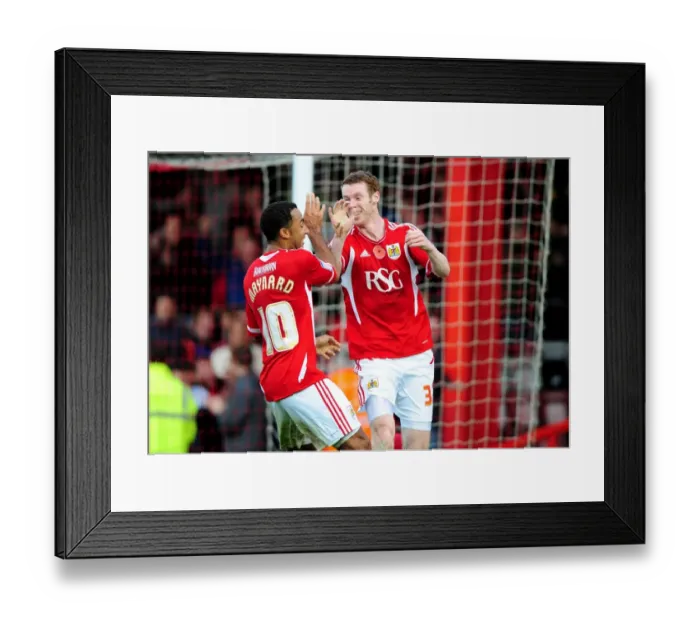 Framed Print : Stephen Pearson Scores on Debut: Nicky Maynard's Euphoric Celebration - Bristol City vs Burnley, Championship 2011 Framed Print : Stephen Pearson Scores on Debut: Nicky Maynard's Euphoric Celebration - Bristol City vs Burnley, Championship 2011