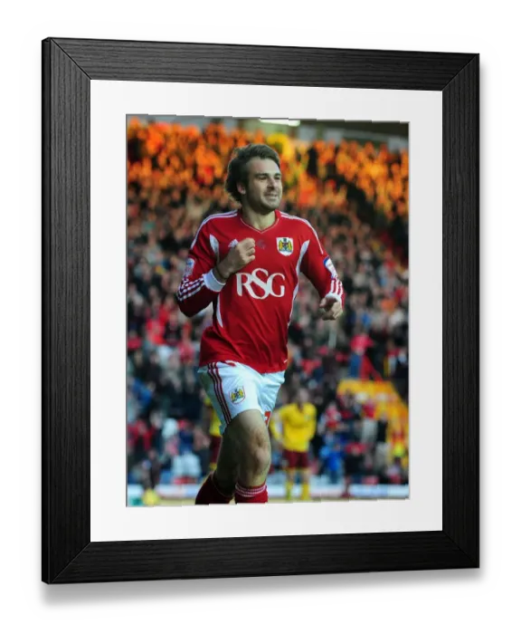 Framed Print : Brett Pitman's Championship Goal Celebration: Bristol City vs. Burnley (5th November 2011)