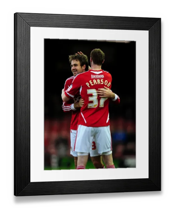 Framed Print : Bristol City's Brett Pitman and Stephen Pearson Celebrate Goal Against Burnley - Championship Match, 05 / 11 / 2011 Framed Print : Bristol City's Brett Pitman and Stephen Pearson Celebrate Goal Against Burnley - Championship Match, 05 / 11 / 2011